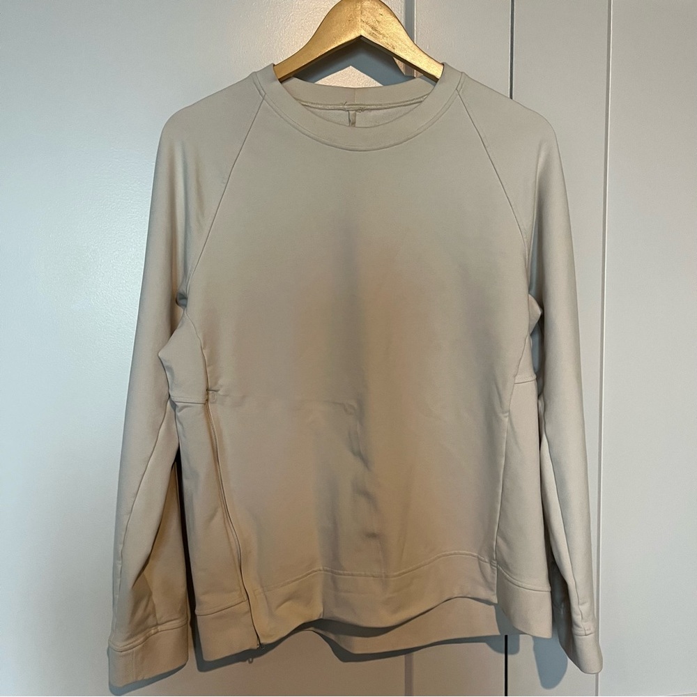 NWOT Lululemon Sweater